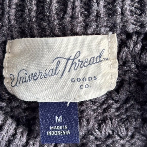 Universal Thread Textured Gray Sweater - Picture 2 of 7